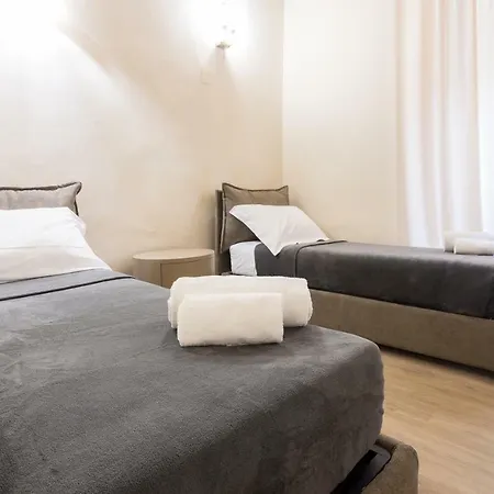 Duomo 2 Bedroom Apartment-3